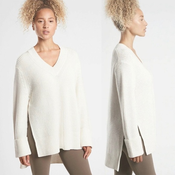 Athleta Shasta V-Neck Sweater Wool Blend
Chunky Ribbed Hi Low Hem Dove Cream - Picture 1 of 14